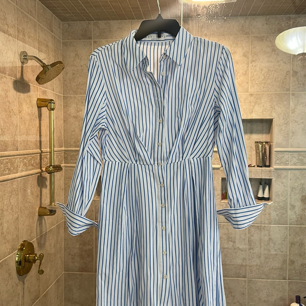 Lovely casual dress for any occasion.